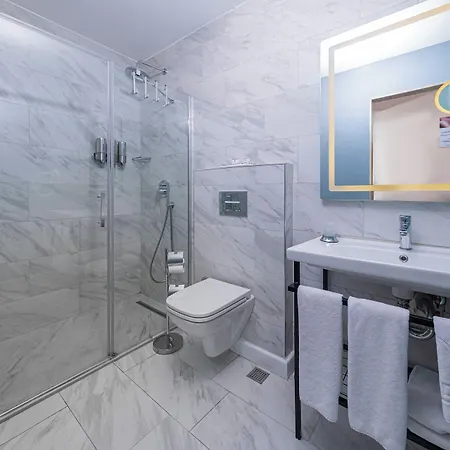 Ring Stone Bosphorus - Special Class Hotel 4*