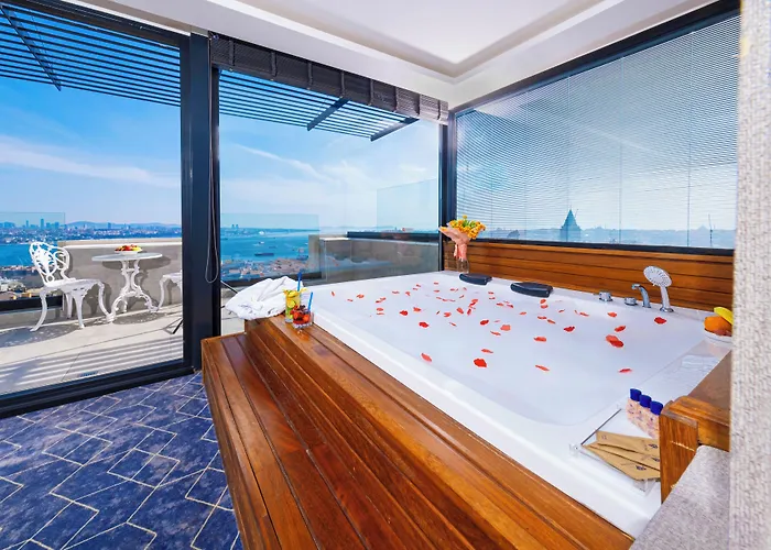 Ring Stone Bosphorus - Special Class 4*